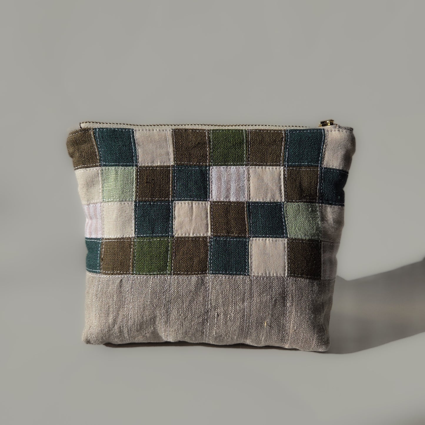 PATCHWORK ZIPPER POUCH No. 8 - Woodland