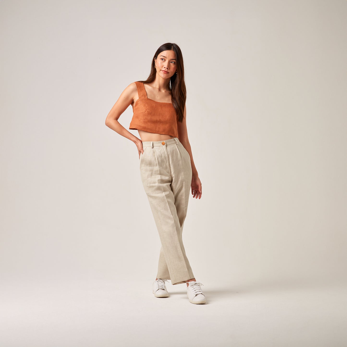 LAIA Tapered pants