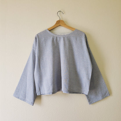AKI Boxy long sleeve top Blue Stripes Thin - Size Small