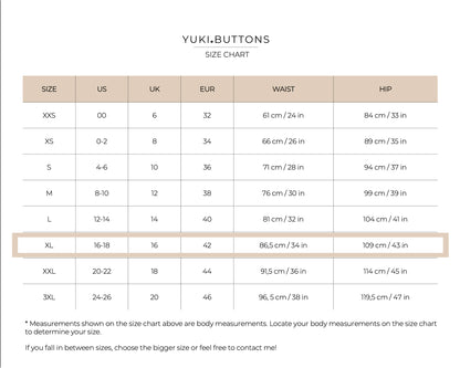 YURI Shorts - Black, size XL